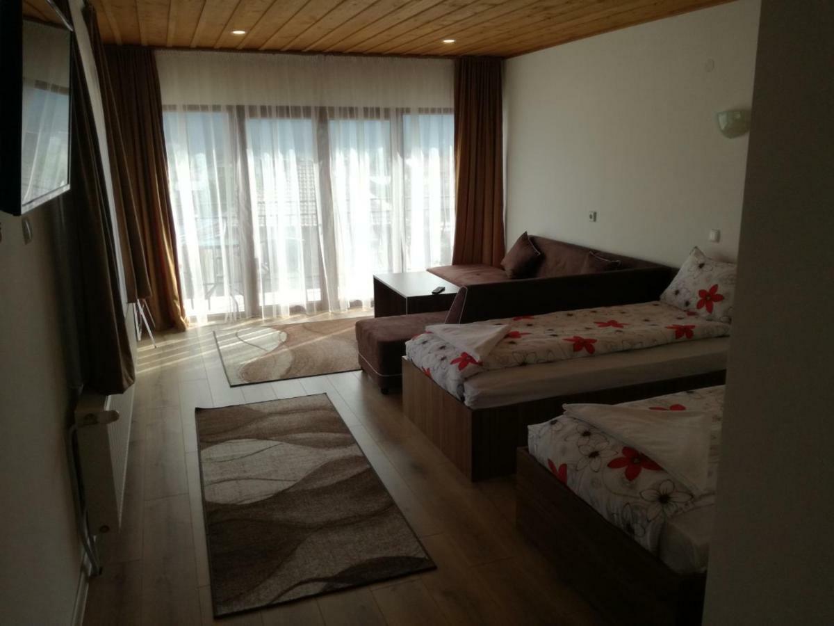 Къща Генчеви Hotel Sarnitsa Buitenkant foto