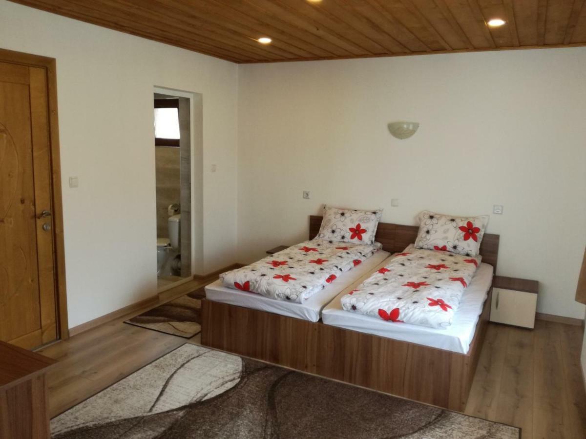 Къща Генчеви Hotel Sarnitsa Buitenkant foto